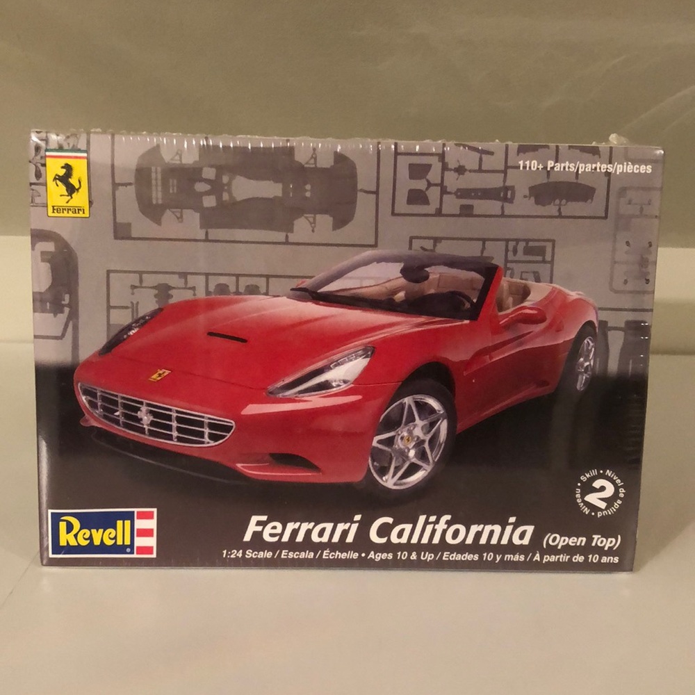 NEW & SEALED. Ferrari California (open top) model car by Revell. Skill Level 2.